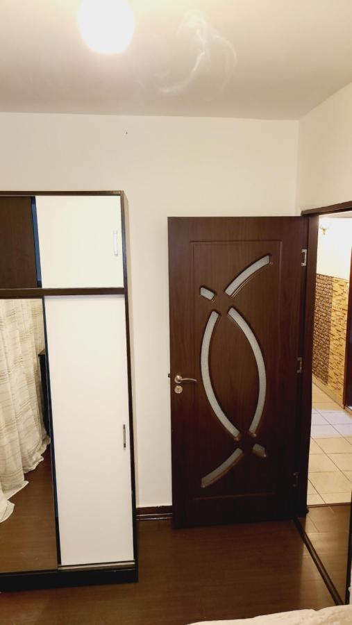 Two Bedroom Aparthotel With Garden View Bucharest Luaran gambar